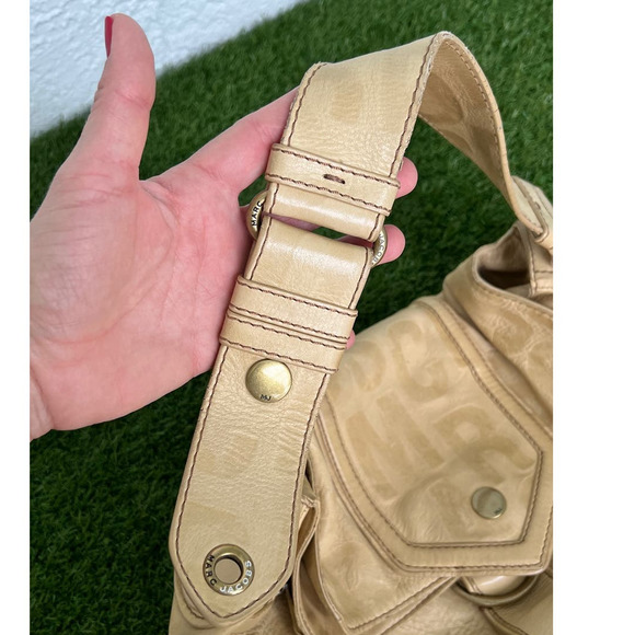 Marc Jacobs Pattern Logo Calf Genuine Leather Tan Large Tote Shoulder Bag - Picture 5 of 17